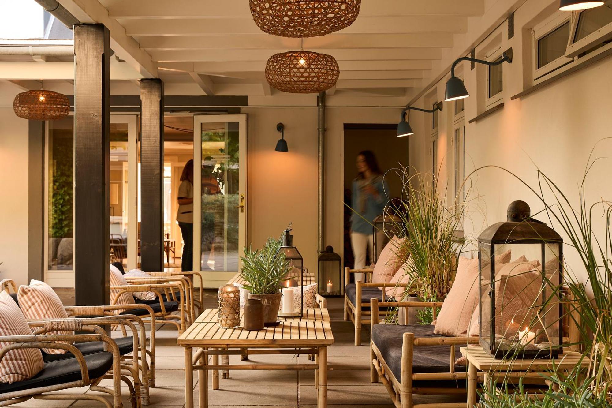 Tisvildeleje Strandhotel Exterior photo